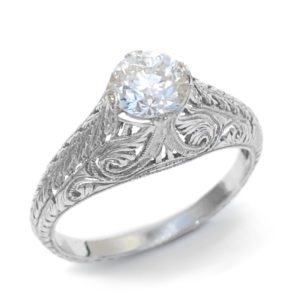 PLATINUM ART DECO VINTAGE FILIGREE DIAMOND RING