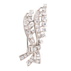 PLATINUM VINTAGE DIAMOND FLORAL SPRAY CLIP PIN