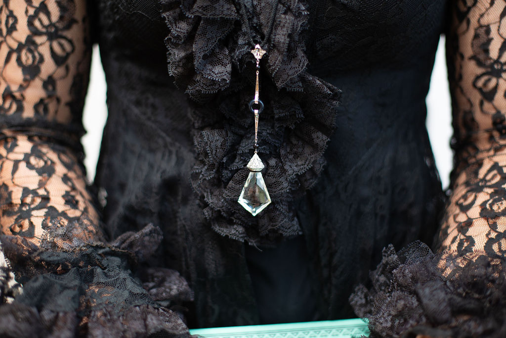 PLATINUM ART DECO VINTAGE BLACK ONYX DIAMOND ENAMEL & CRYSTAL PENDANT