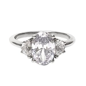 ENGAGEMENT STYLE OVAL RING