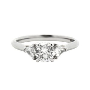 PLATINUM DIAMOND ENGAGEMENT STYLE RING