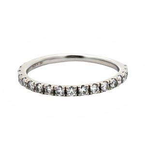 18K WHITE GOLD DIAMOND RING