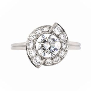 PLATINUM VINTAGE DIAMOND ENGAGEMENT RING